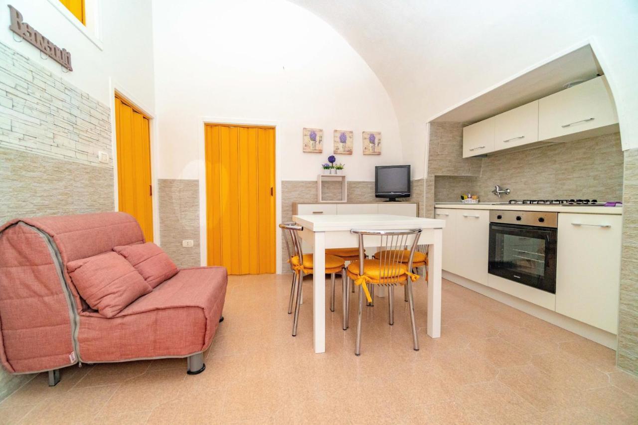 Casa Rione Medievale Villa Monte SantʼAngelo Екстериор снимка